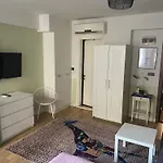 Hub Flats