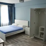 Hotel Hub Flats 5*