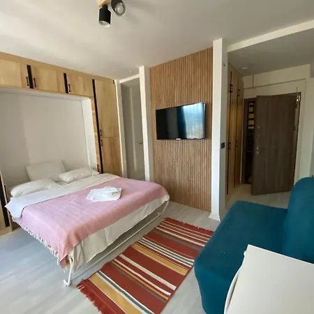 Szálloda Hub Flats 5*