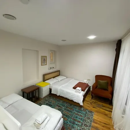 Hotel Hub Flats 5*